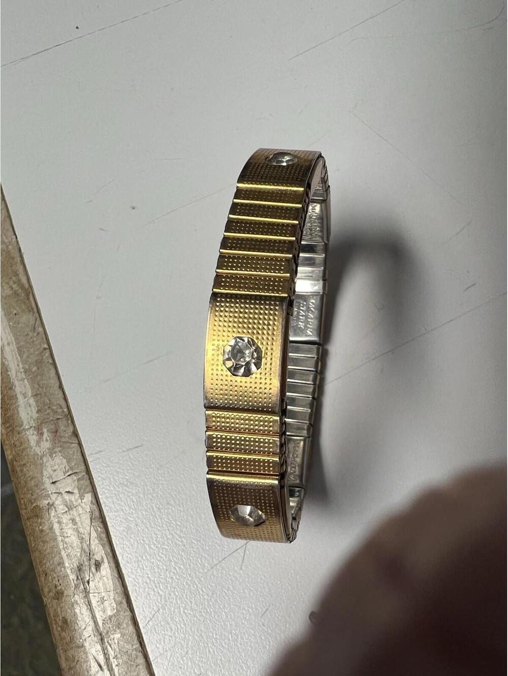 Magnetic Therapy Bracelet, Gold/Crystal Stones, Magarna Stark Brand, Stretch